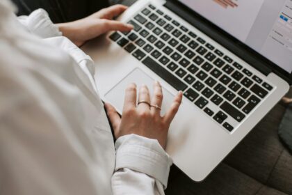 pexels vlada karpovich 4050287