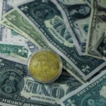 imagem de dinheiro em destaque renda extra online.