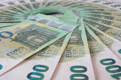 maneiras fáceis de ganhar dinheiro online em 2026